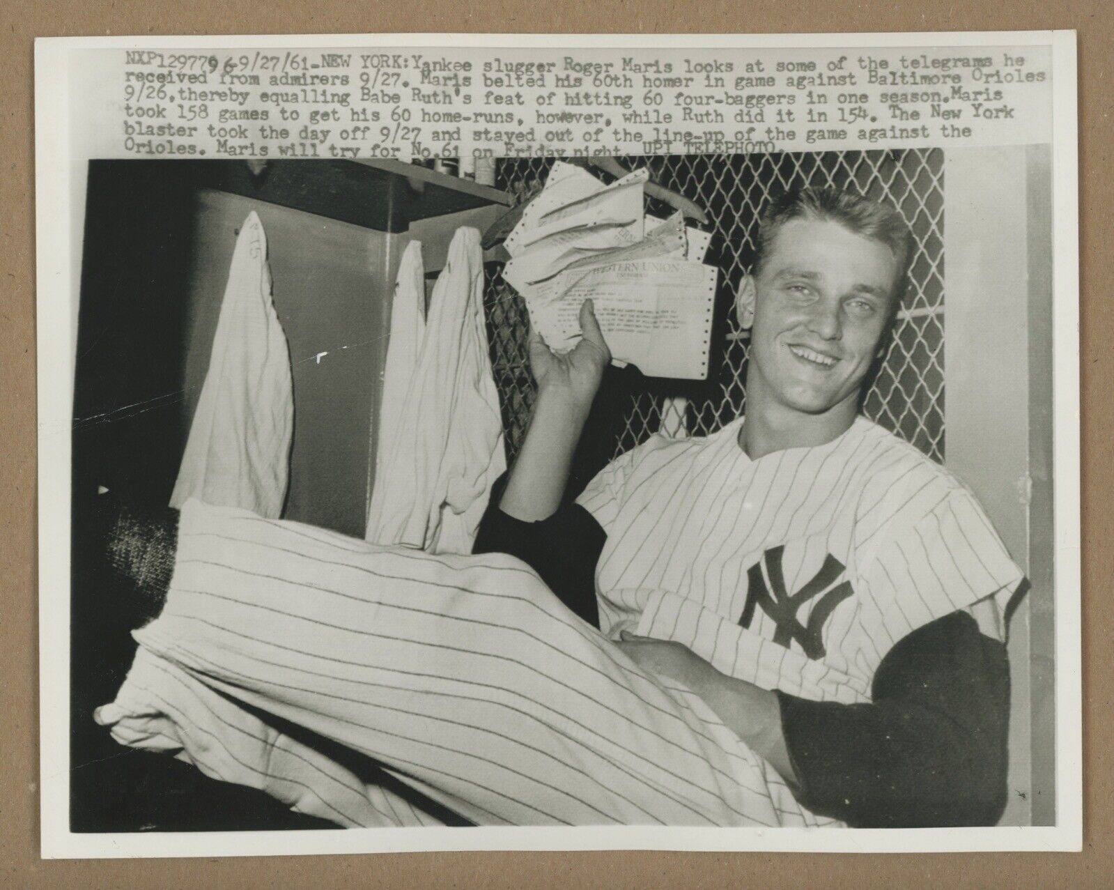 Original Roger Maris Sept. 27, 1961 UPI Telephoto 8" x 10" Press Photo