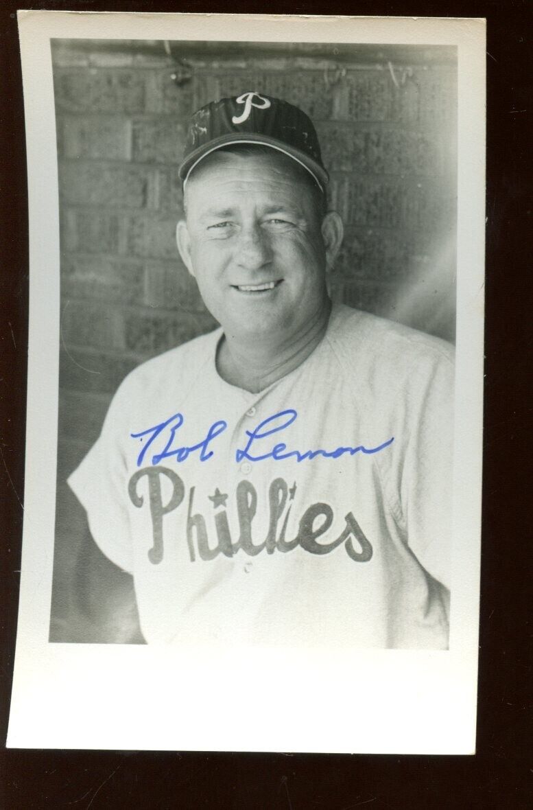 Bob Lemon Philadelphia Phillies Photo Post Card Autographed