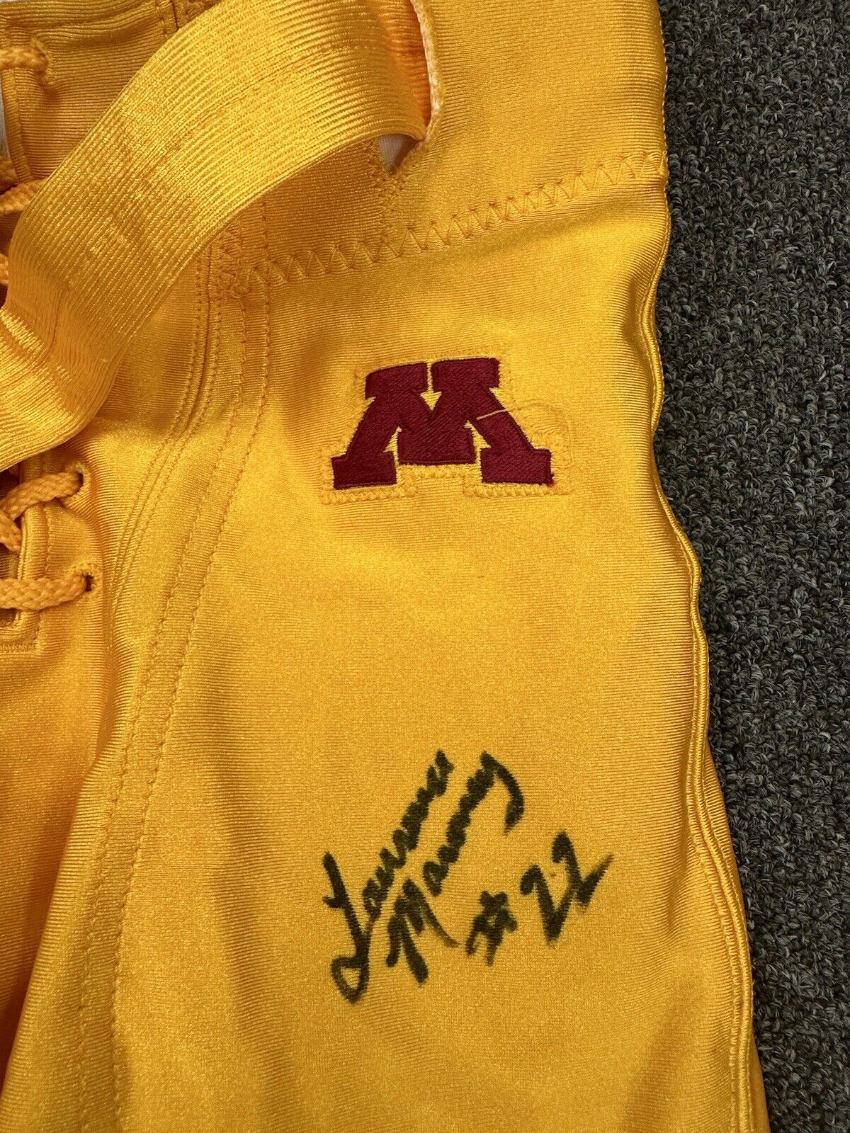 2003-05 Laurence Maroney Minnesota SIGNED GAME USED NCAA College Football Pants