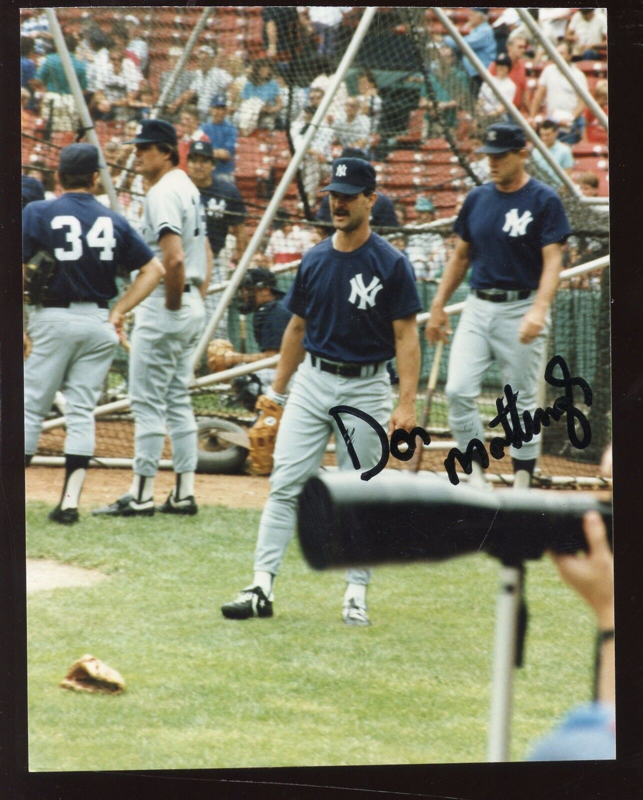 Don Mattingly New York Yankees Autographed 4 X 5 Color Photo Hologram