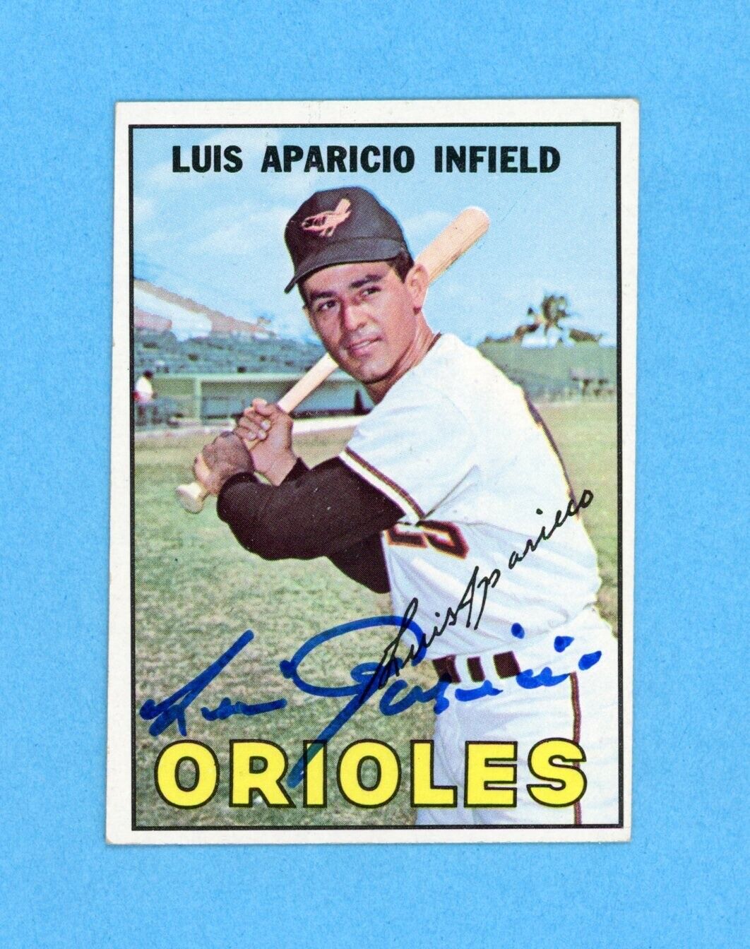 Luis Aparicio Signed 1967 Topps Card #60 Auto with B&E Hologram