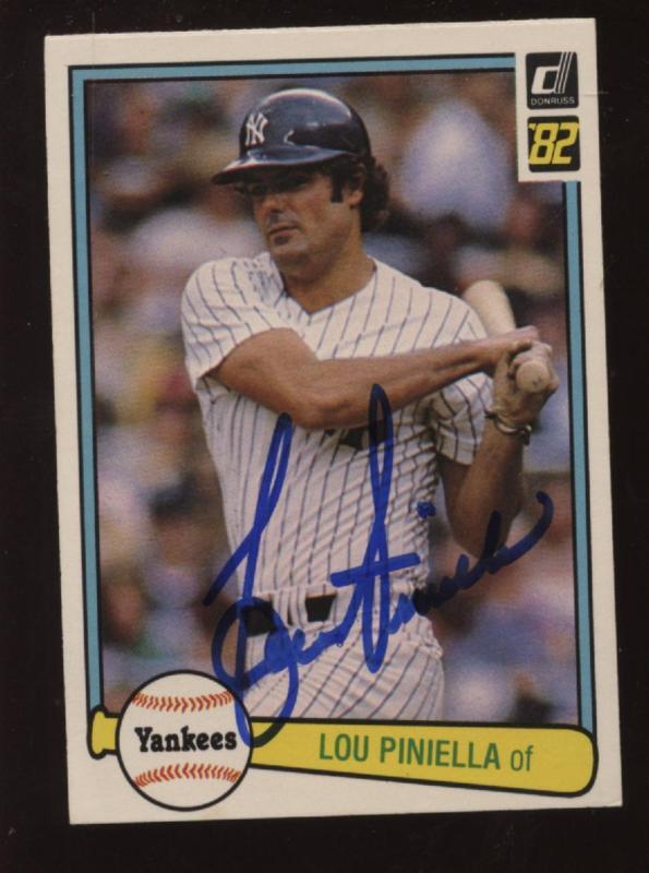 1982 Donruss #135 Lou Piniella New York Yankees NRMT Autographed B & E Hologram