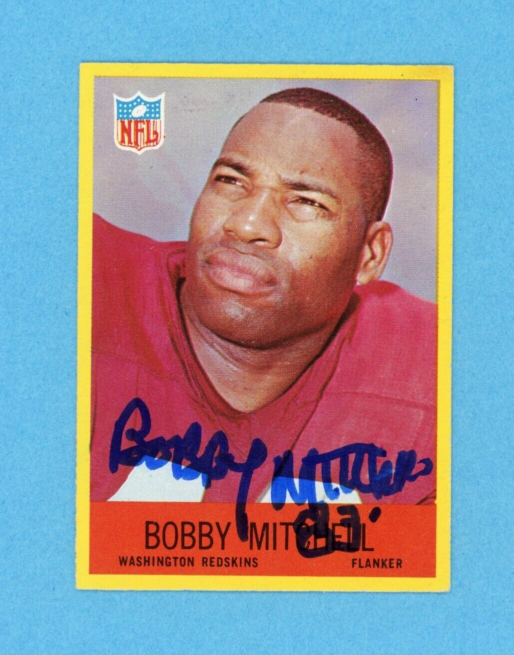 1967 Philadelphia Bobby Mitchell Signed Card #186 Auto w B&E Hologram