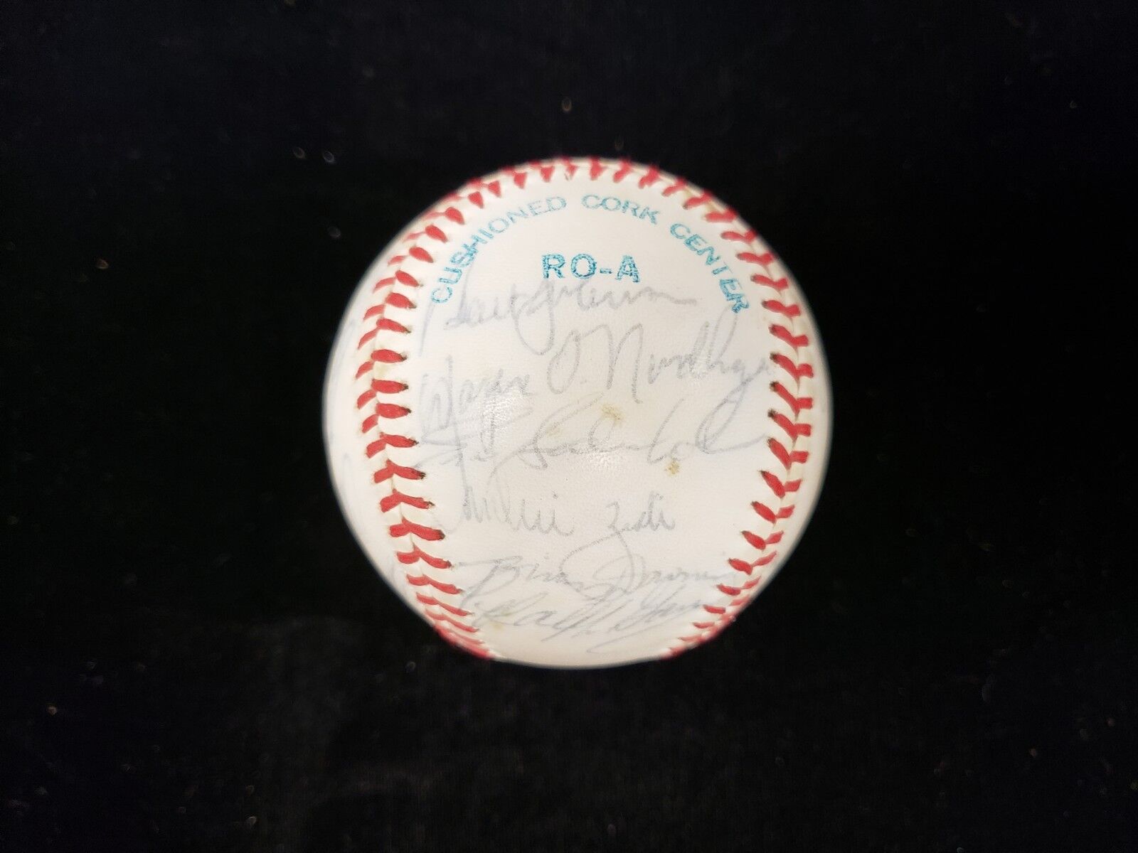 1977 Chicago White Sox Autographed Baseball - 23 Signatures - JSA LOA