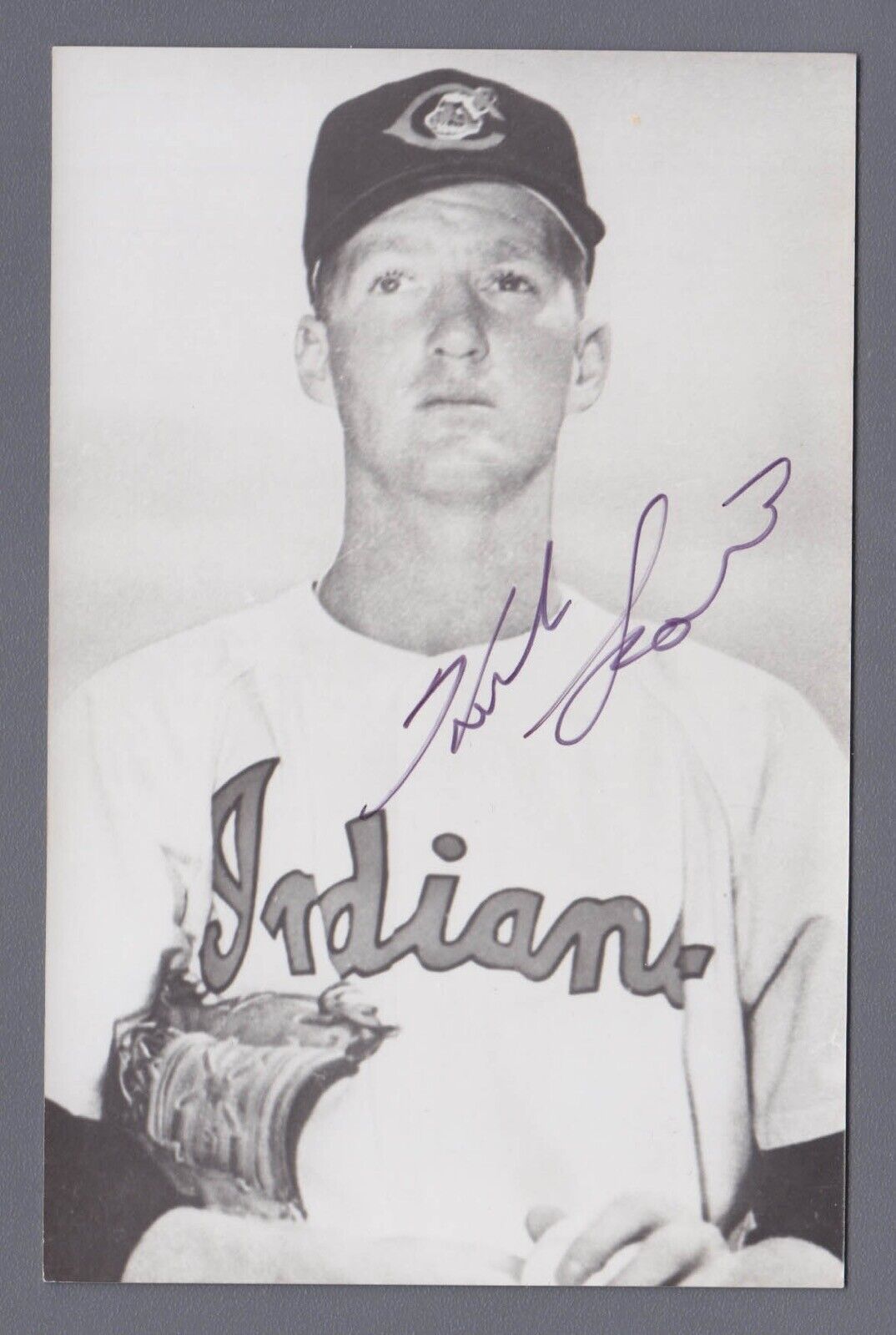 Herb Score Indians Signed Vintage Postcard Auto with B&E Hologram