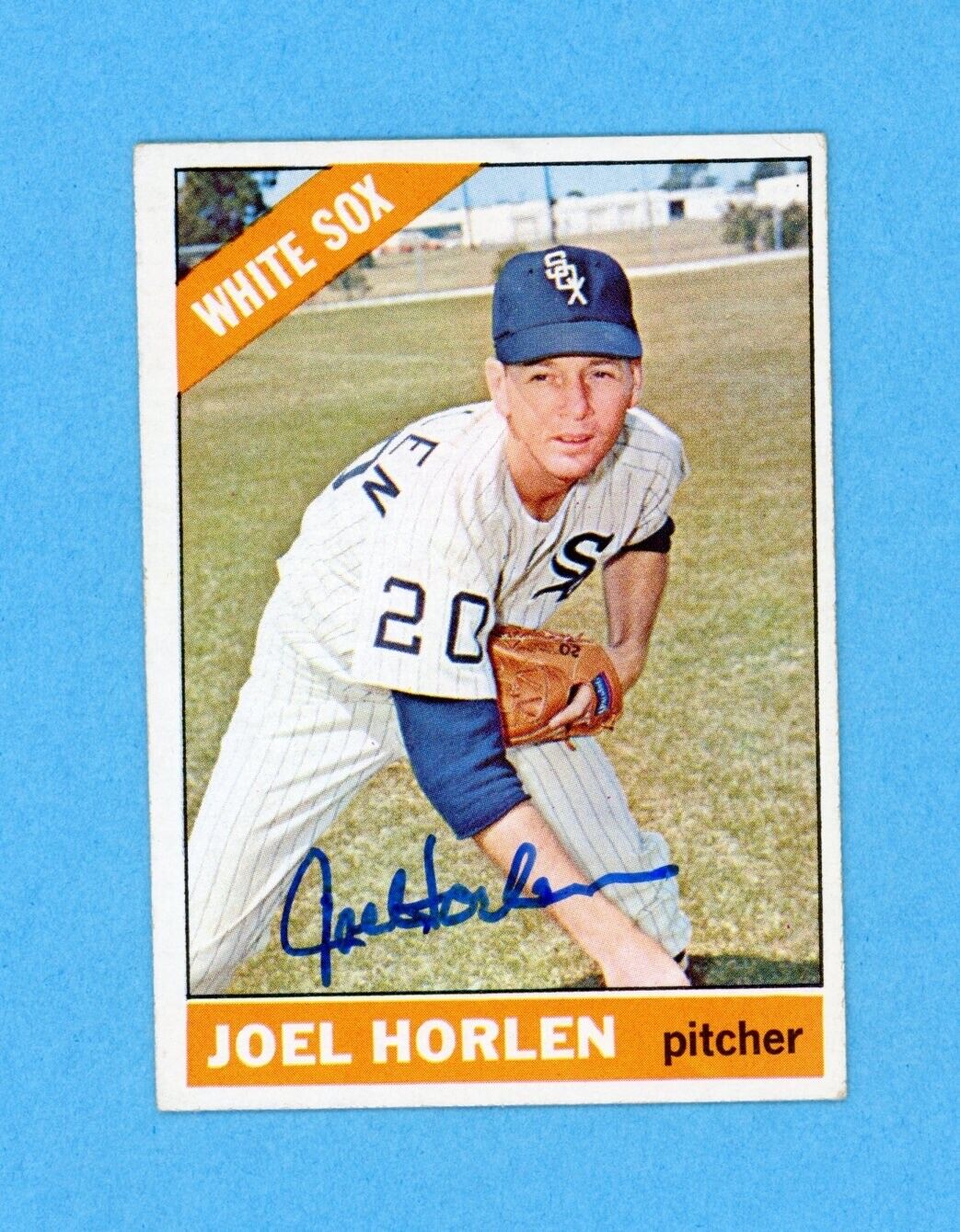 Joel Horlen Signed 1966 Topps High# Card #560 Auto with B&E Hologram •