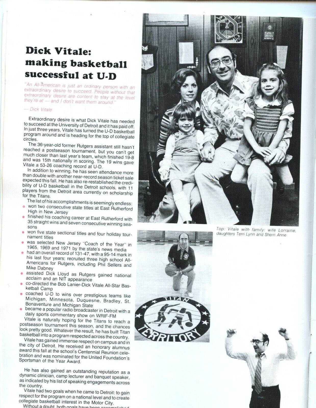 1976/1977 University Detroit NCAA Basketball Yearbook EX Dick Vitale Front Cover