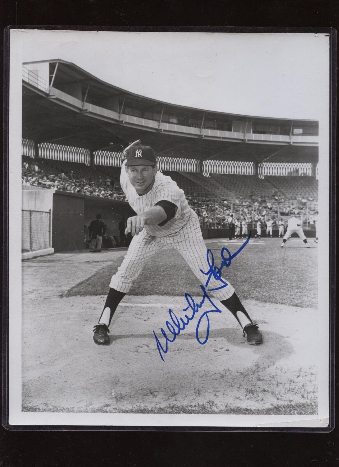 Whitey Ford New York Yankees Autographed B & W 8 X 10 Photo Hologram