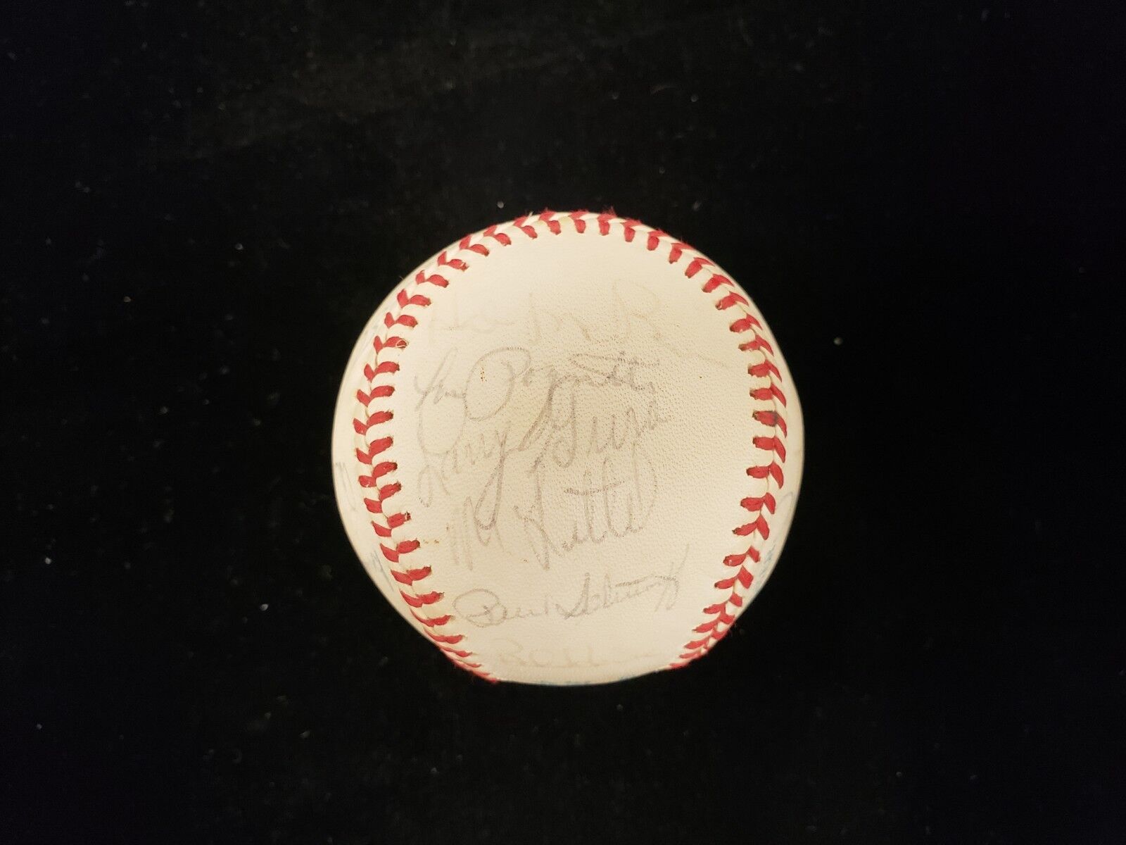 1977 Kansas City Royals Autographed Baseball - 23 Signatures - JSA LOA