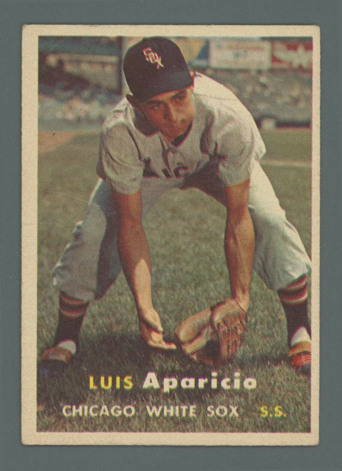 1957 Topps #7 Luis Aparicio Chicago White Sox Baseball Card Vg/Ex lht wrk/cres