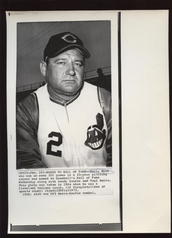 Original 1972 Early Wynn Indians Makes HOF Wire Photo