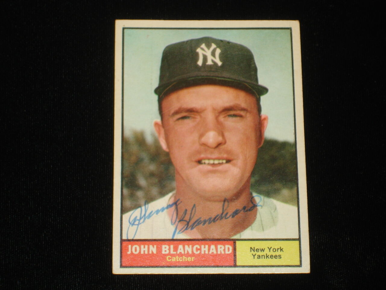 1961 Topps Johnny Blanchard NY Yankees Signed Baseball Card - Card #104 - EX/MT