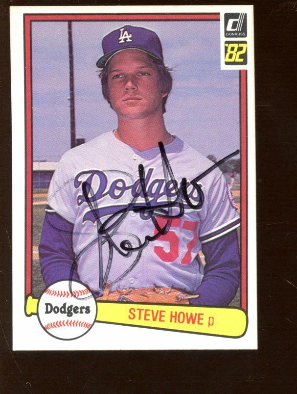 1982 Donruss Baseball Card #158 Steve Howe Autographed NRMT