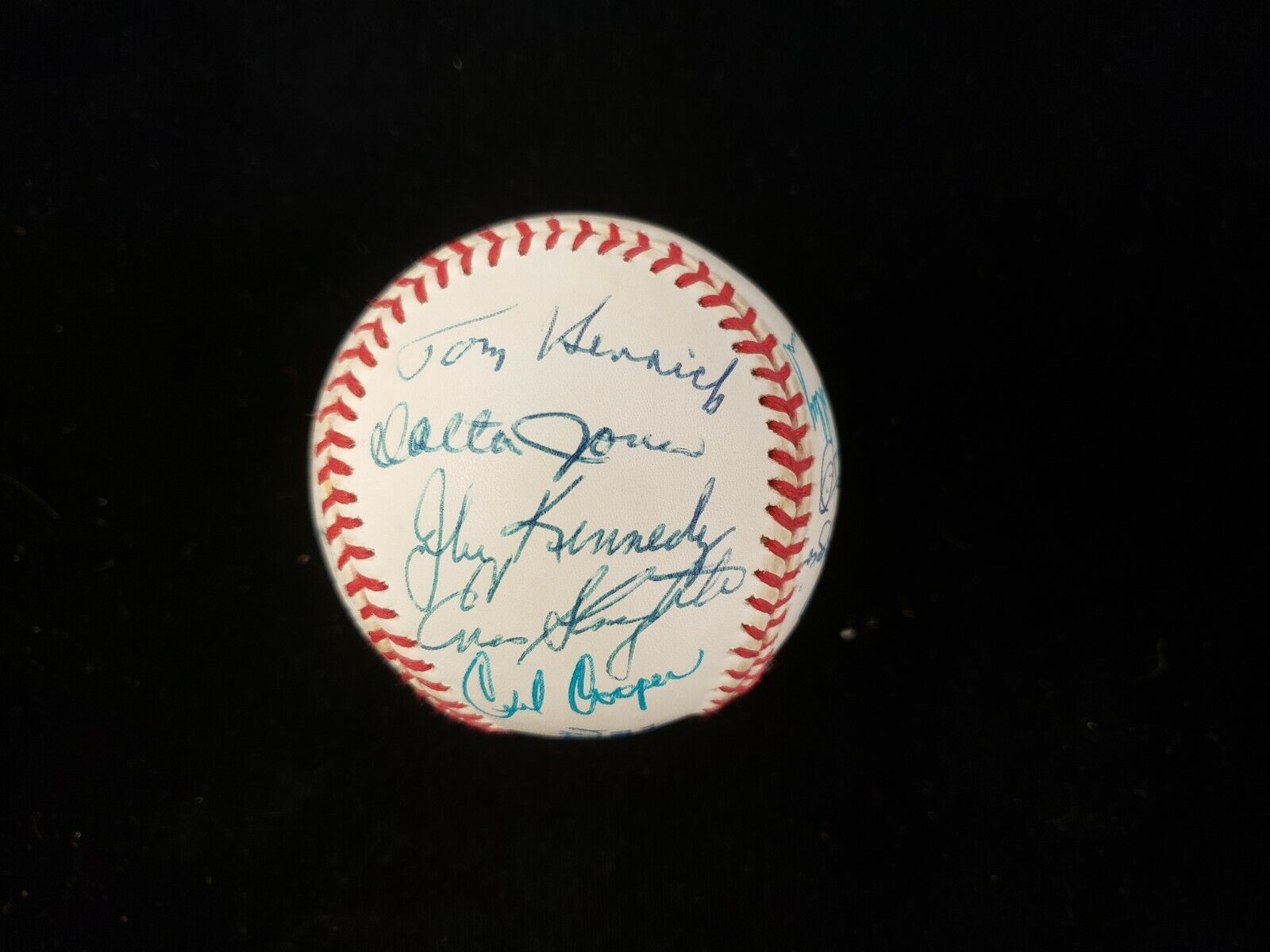 Baseball Stars Old-Timers Multi Signed Baseball 20 sigs Doerr D. Dimaggio McGraw