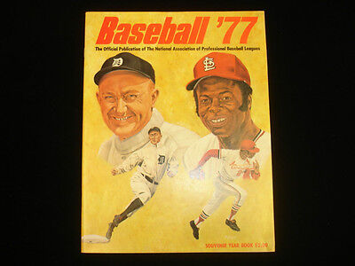 1977 NAPBL Baseball Souvenir Yearbook EX+