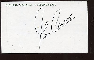 Apollo 17 Astronaut Eugene Cernan Signed Index Card Hologram