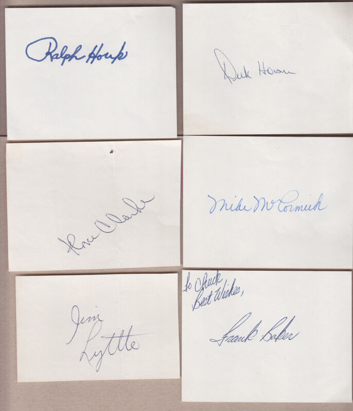 Lot of 16 Different Yankee Cut Autos with B&E Holograms - Howser, Michael, etc.