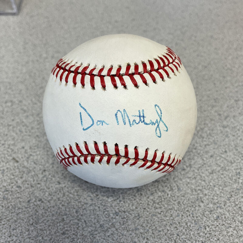 Vintage Don Mattingly Signed OAL Bobby Brown Ball with B&E Hologram