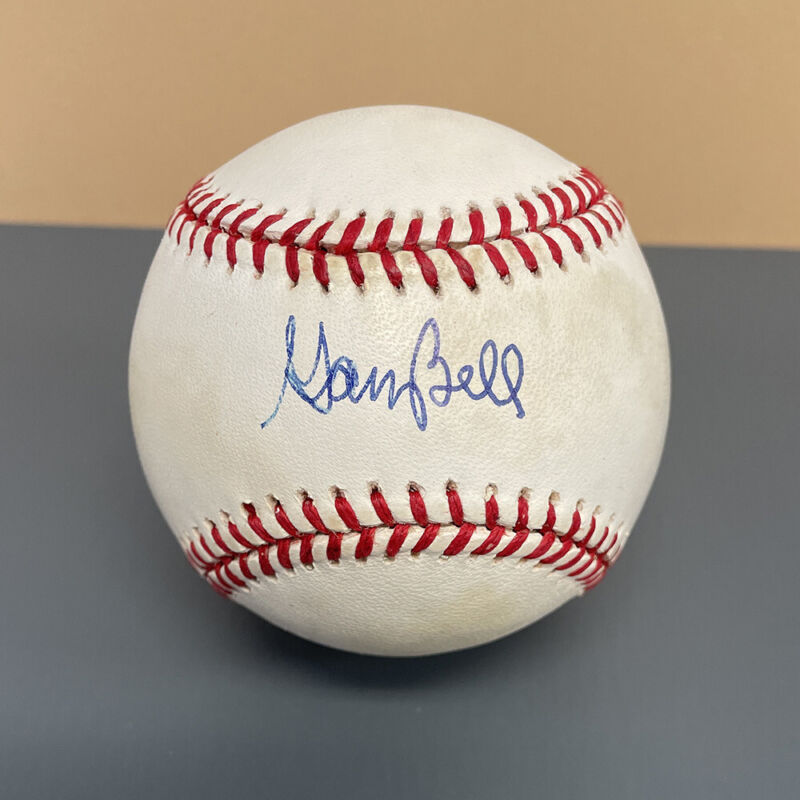 Gary Bell Indians Red Sox Signed ONL Baseball Auto with B&E Hologram