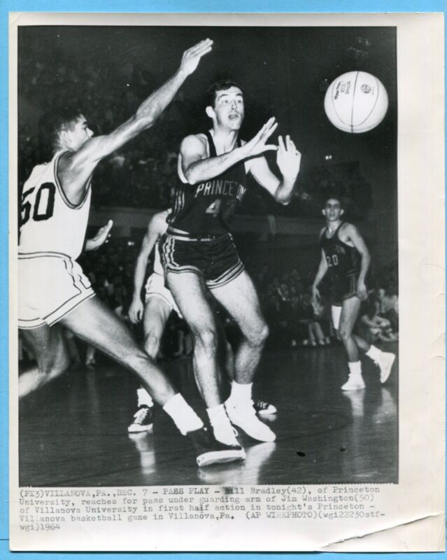 Bill Bradley Vintage 8x10 Original AP Press WirePhoto - Princeton Dec. 1964