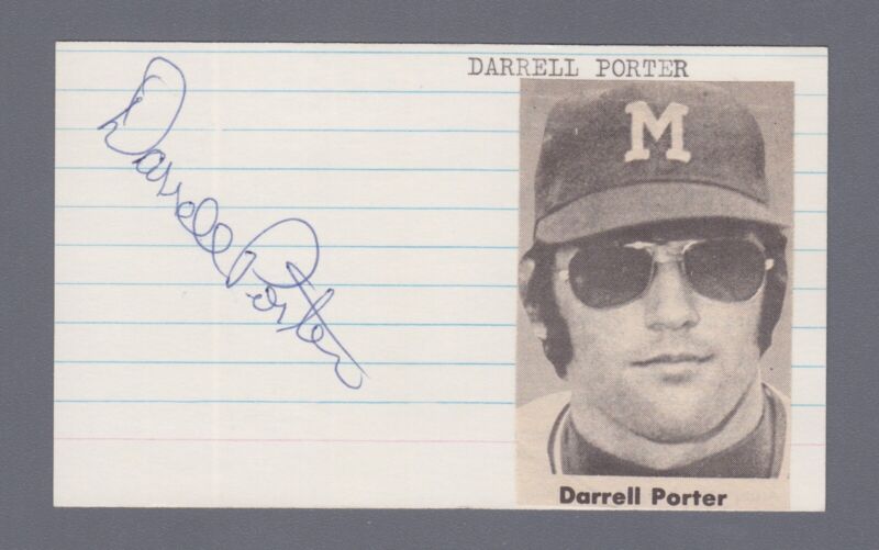 Darrell Porter Signed Index Card with B&E Hologram