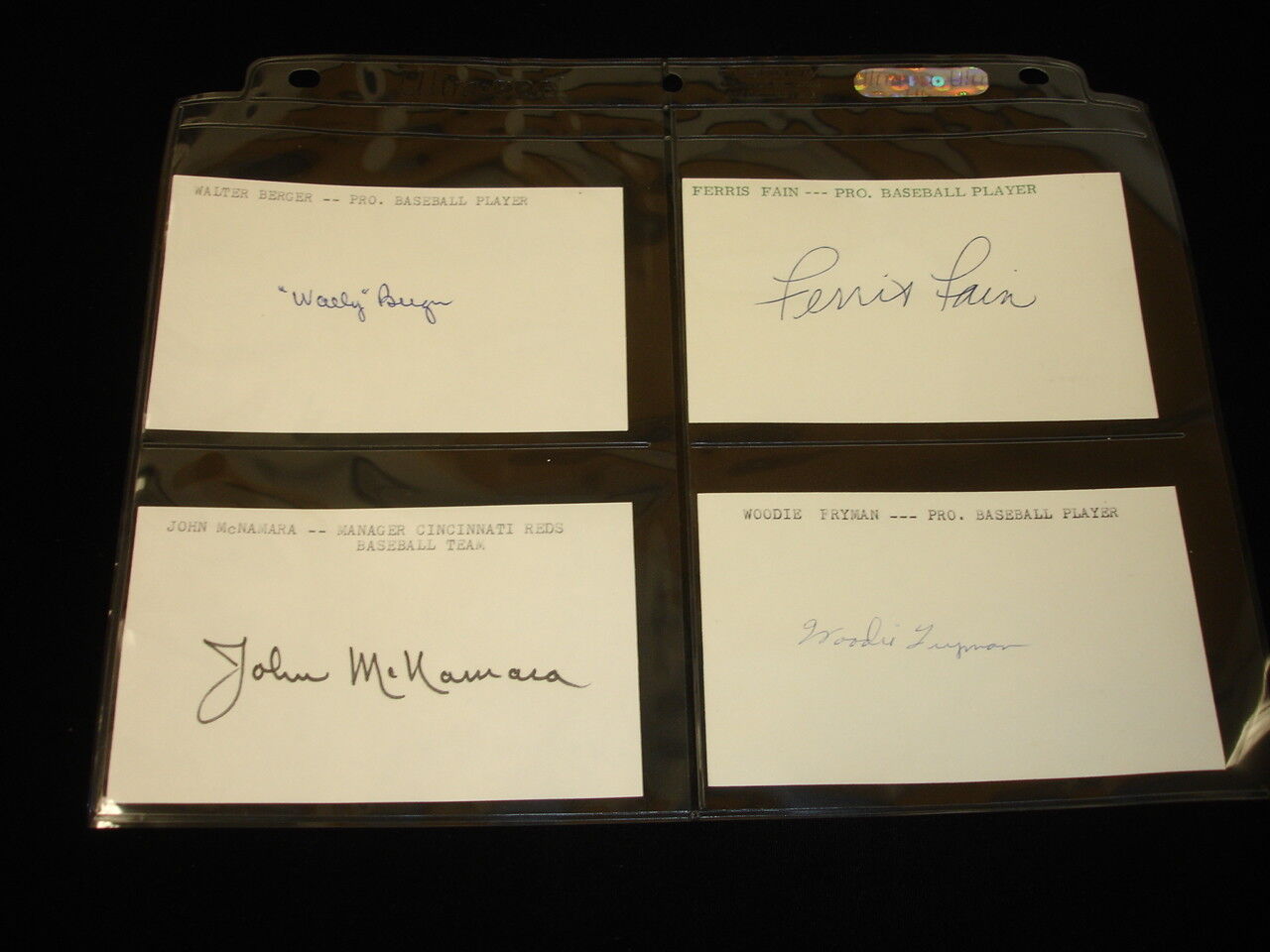 Lot of 30 Different MLB Baseball Players Signed 3x5 Unlined Index Cards